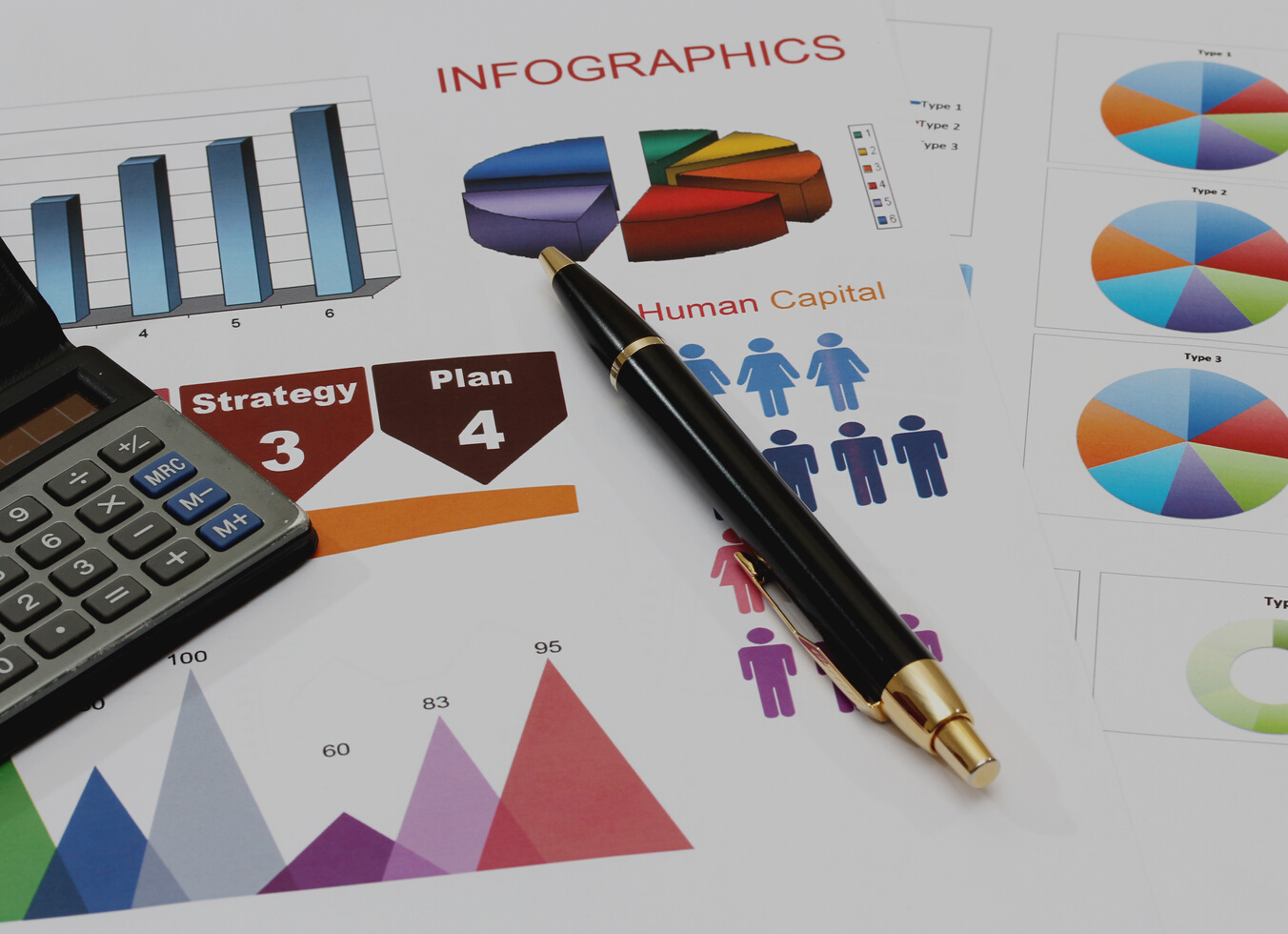 infographics pen and calculator